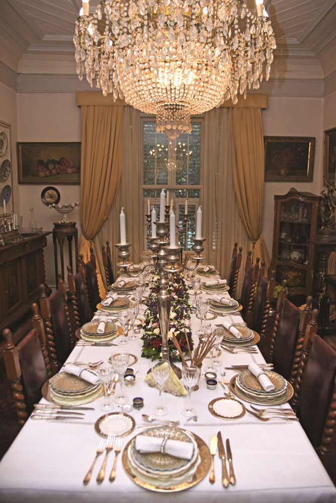 ALİ REFİK PAŞA KÖŞKÜNDE KUTLAMA