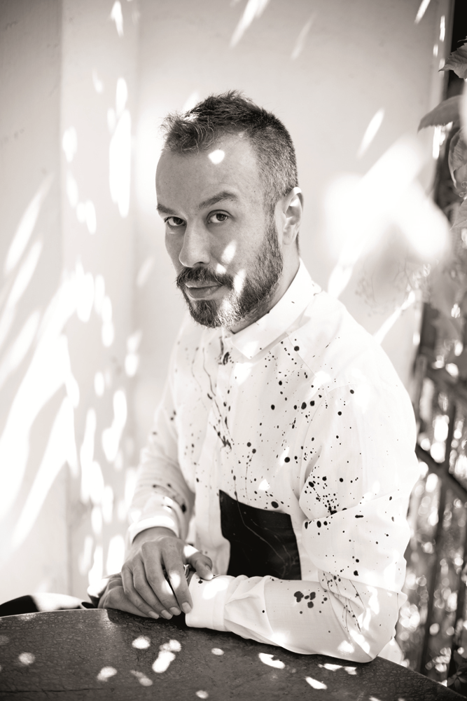 HAFTANIN TASARIMCISI: NİYAZİ ERDOĞAN