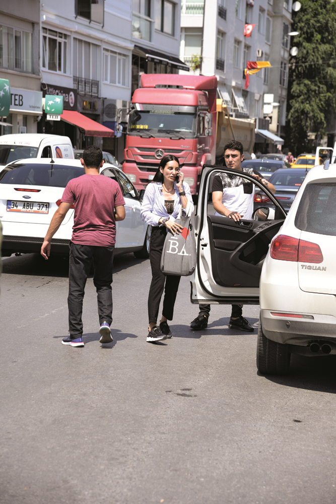 İSTANBUL CADDELERİ