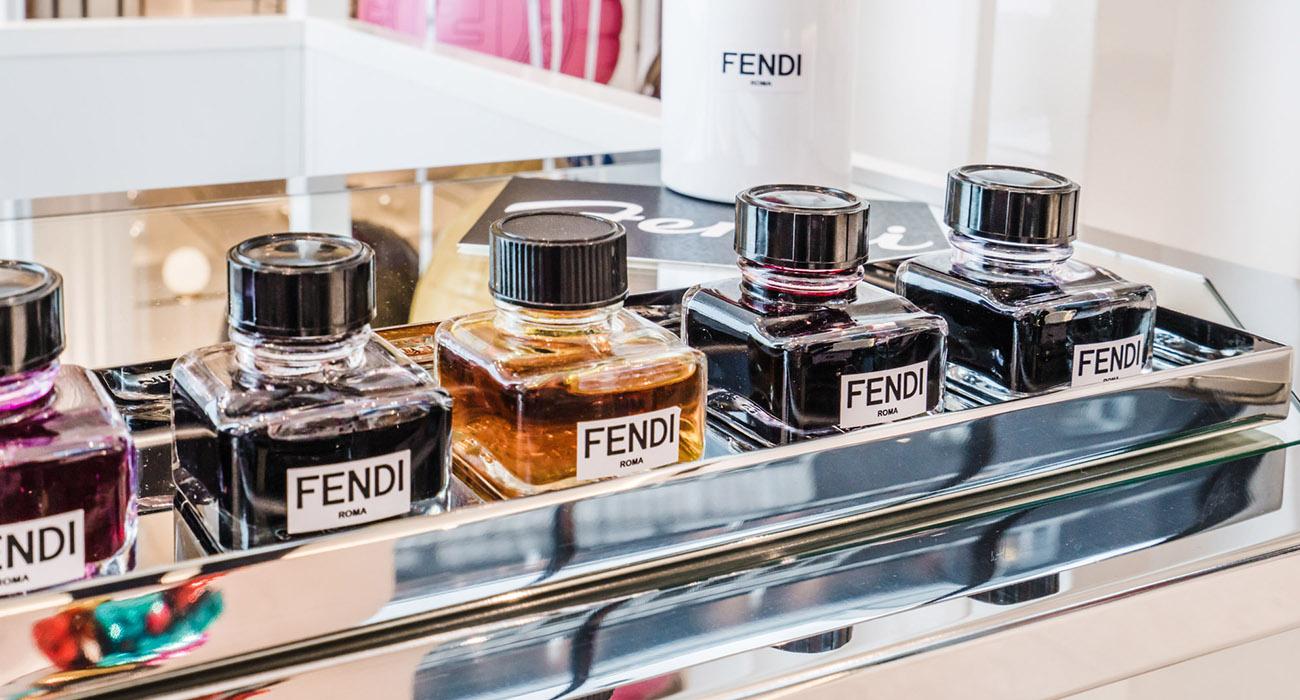 SELFRIDGES'TE FENDI KİOSKU