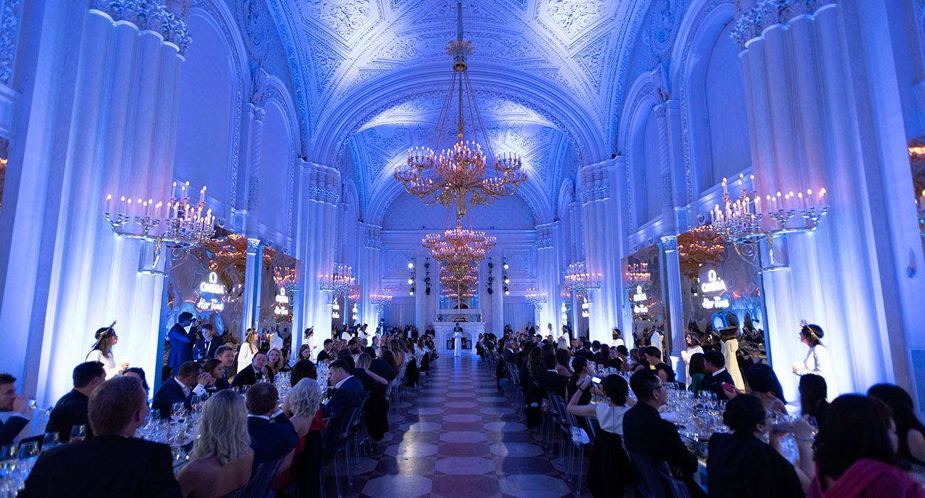 ST. PETERSBURG'DA DAVET