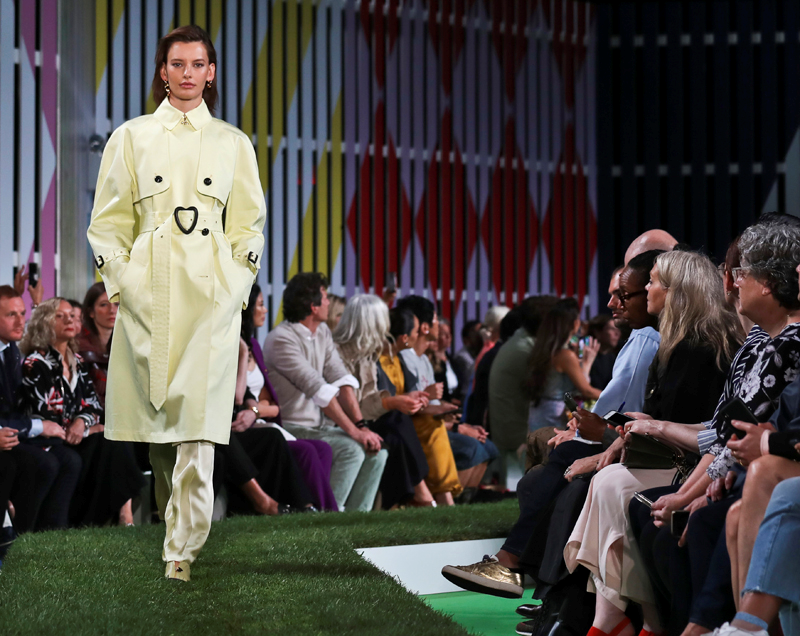 ESCADA 2019 İLKBAHAR DEFİLESİ 