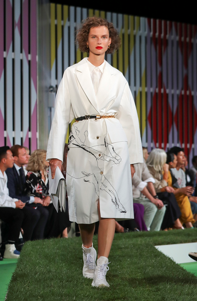 ESCADA 2019 İLKBAHAR DEFİLESİ 