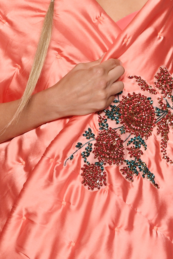 ÖZLEM SÜERİN "HEALER" KOLEKSİYONU