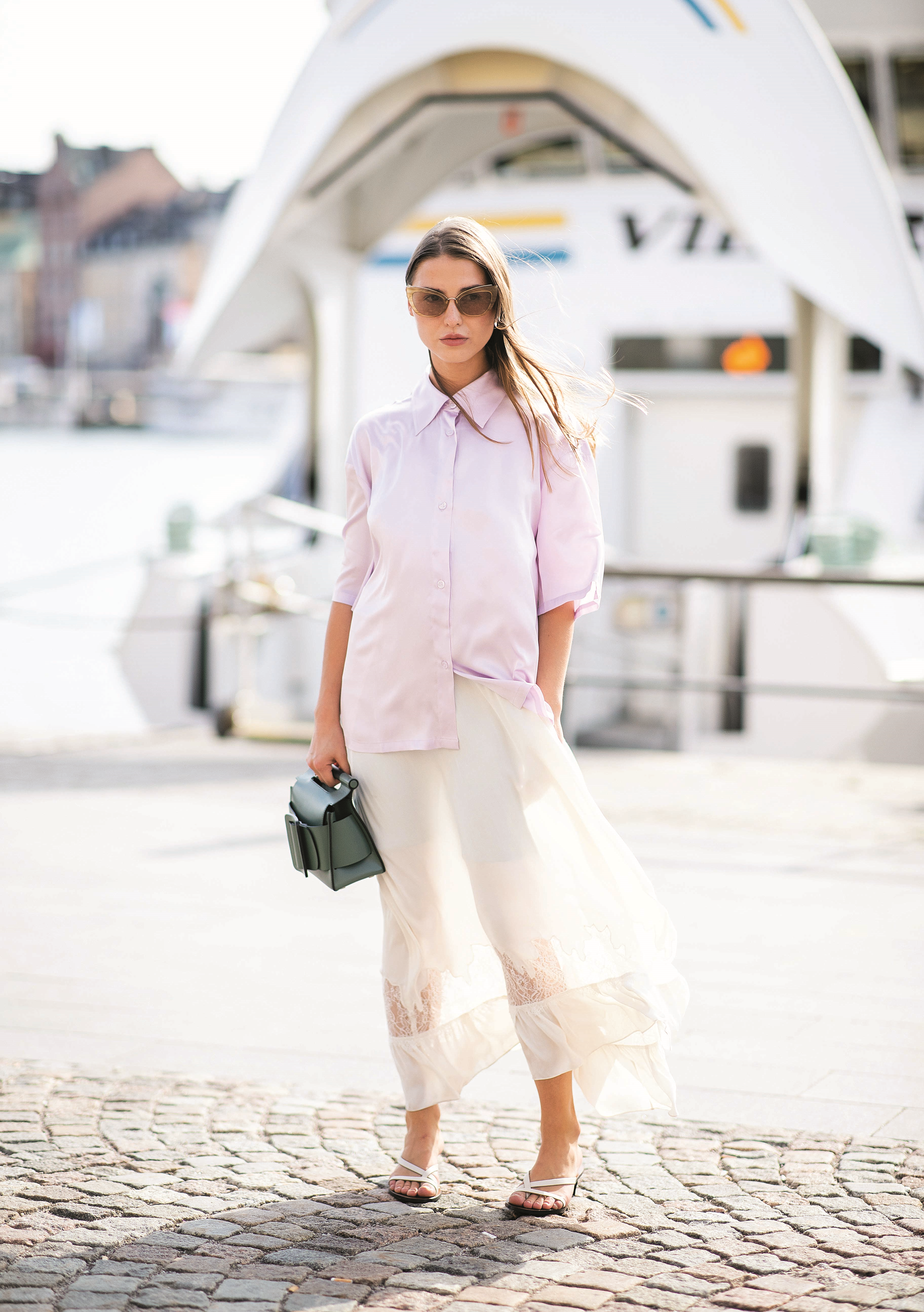 ALEM GAZETE | BİR ALEM MODA HAFTALARI