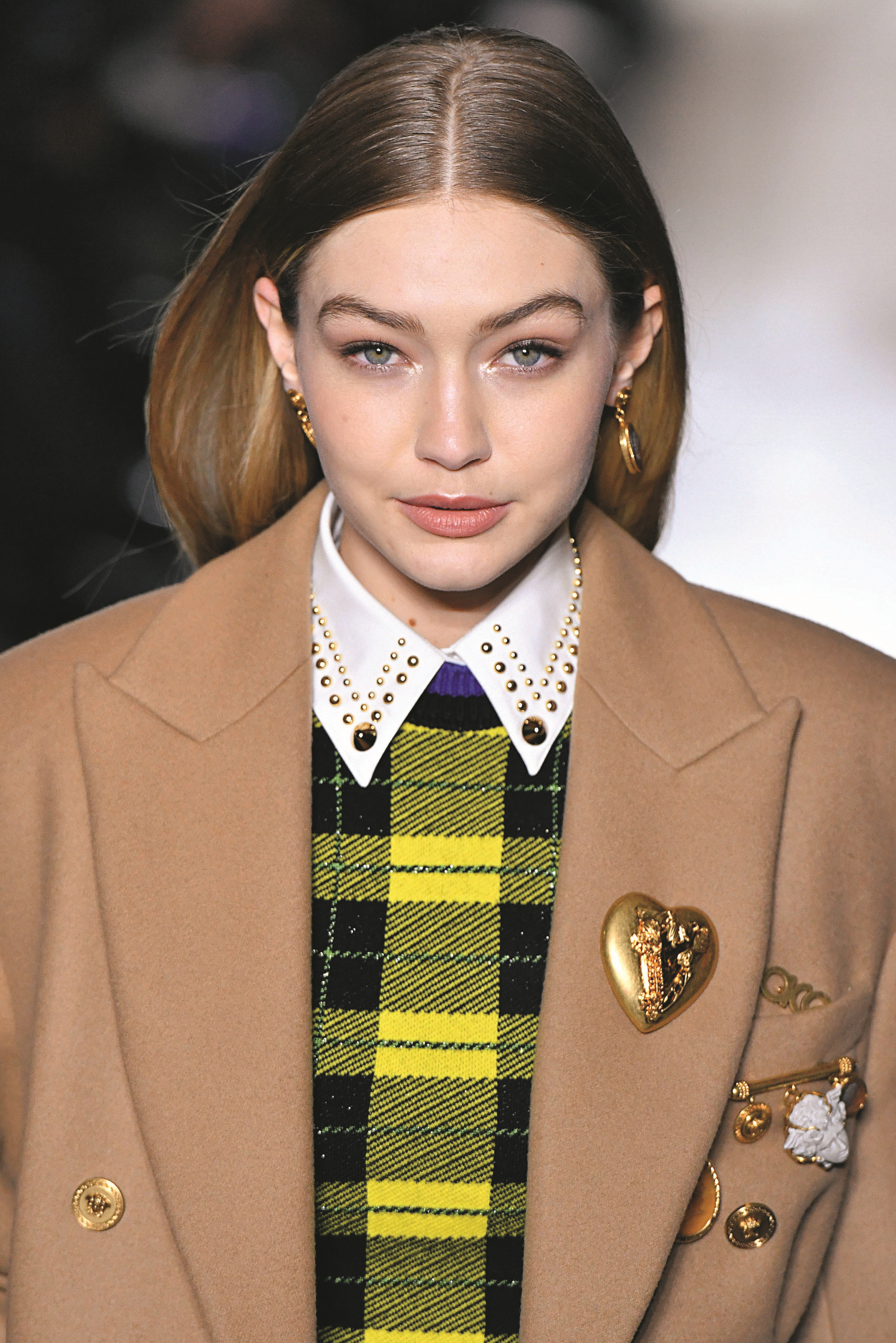 ALEM GAZETE | SEZONUN ANAHTARI BROŞLAR