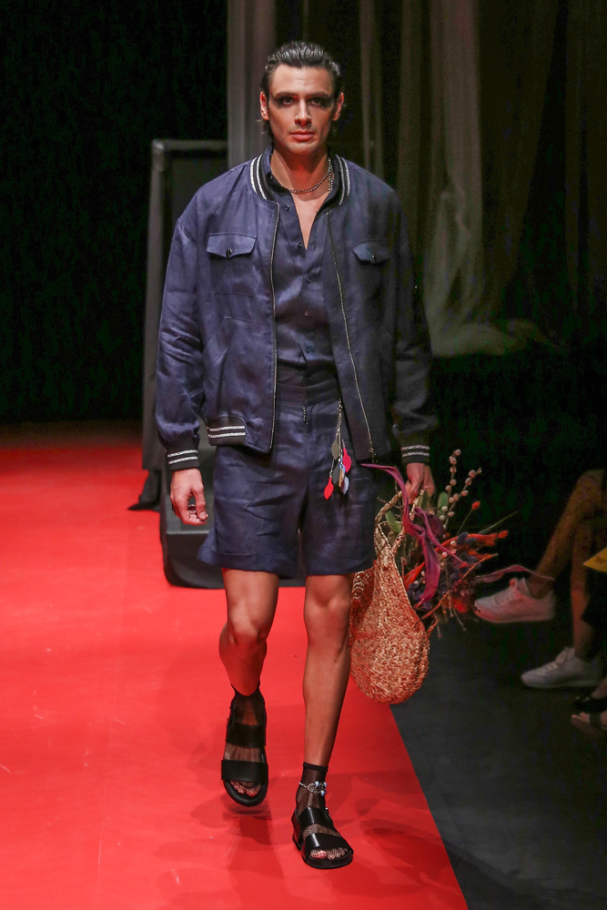 GÖKHAN YAVAŞ TASARIMLARI PODYUMDAYDI