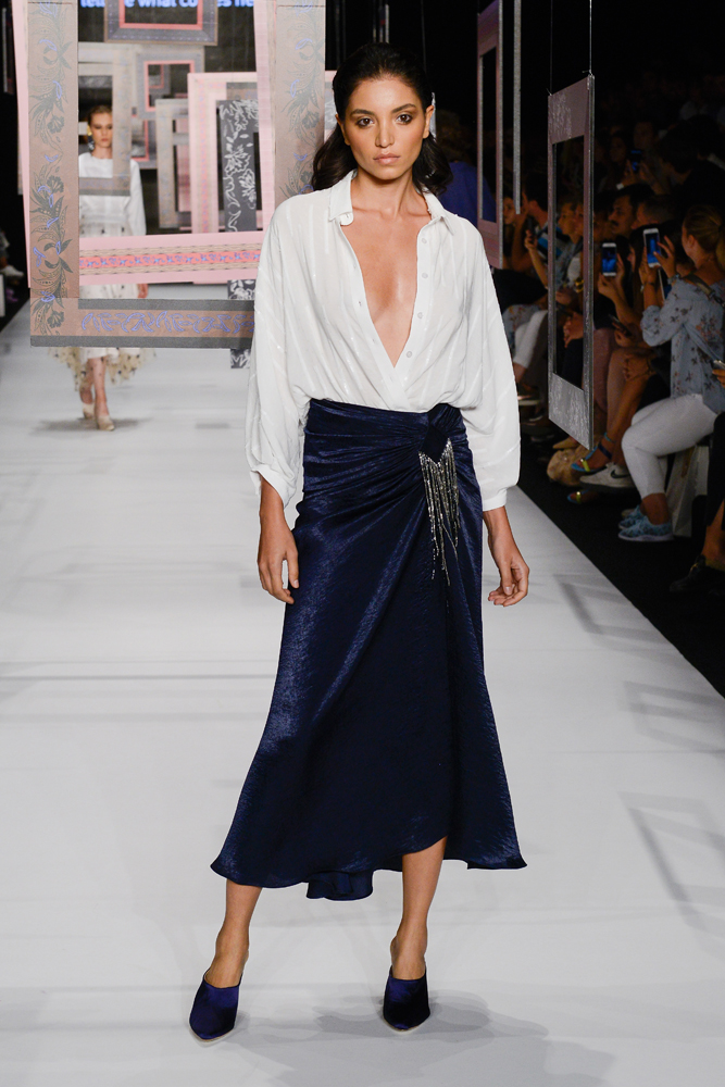 MEHTAP ELAİDİDEN 1001 GECE MASALLARI