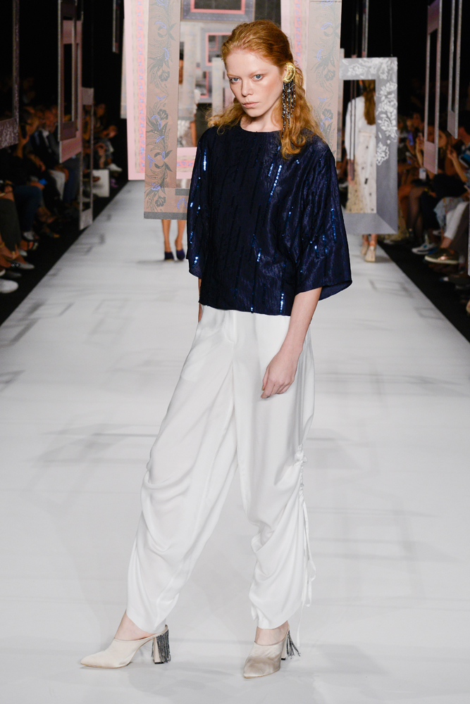 MEHTAP ELAİDİDEN 1001 GECE MASALLARI