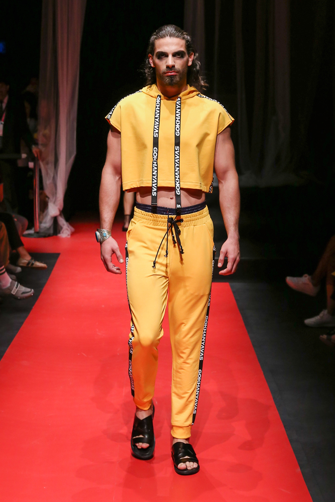 GÖKHAN YAVAŞ TASARIMLARI PODYUMDAYDI