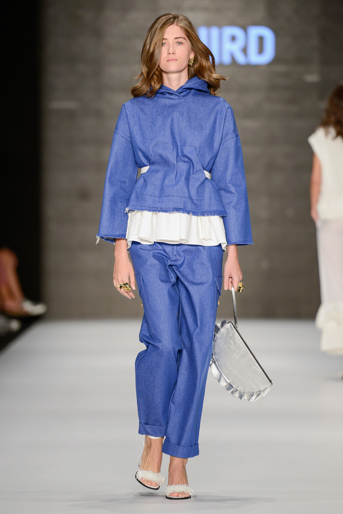 #MBFWI İKİNCİ GÜNÜNDE ŞEBNEM GÜNAY DEFİLESİ