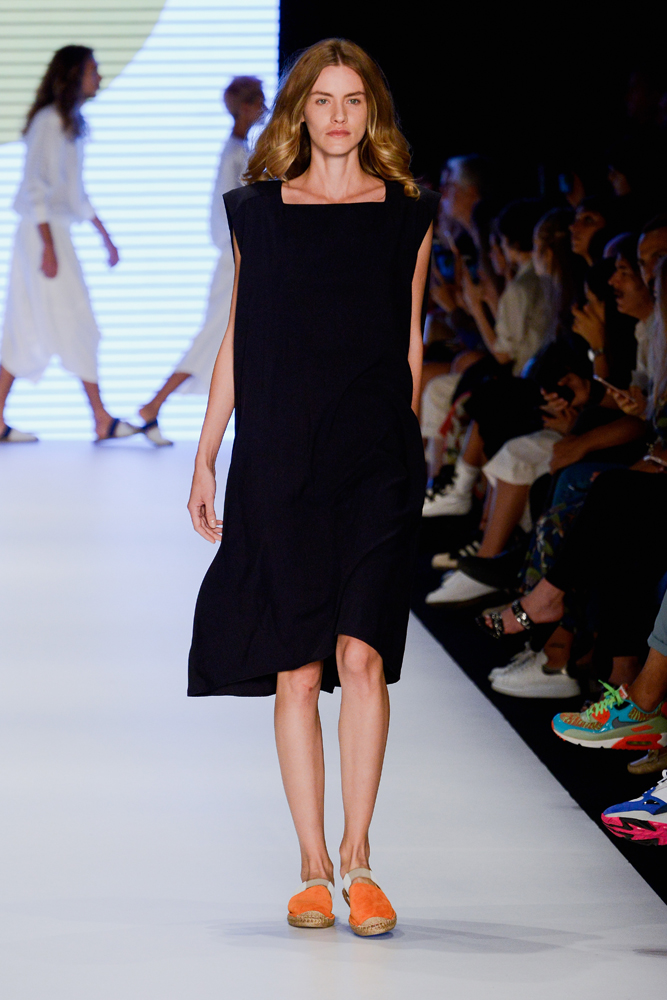 GİRAY SEPİNDEN YALIN BİR KOLEKSİYON