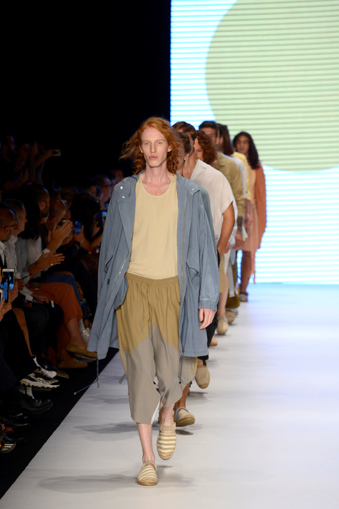 GİRAY SEPİNDEN YALIN BİR KOLEKSİYON