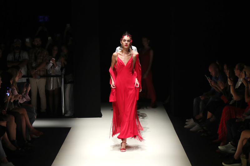 MELTEM ÖZBEK İLKBAHAR/YAZ 2019 KOLEKSİYONU