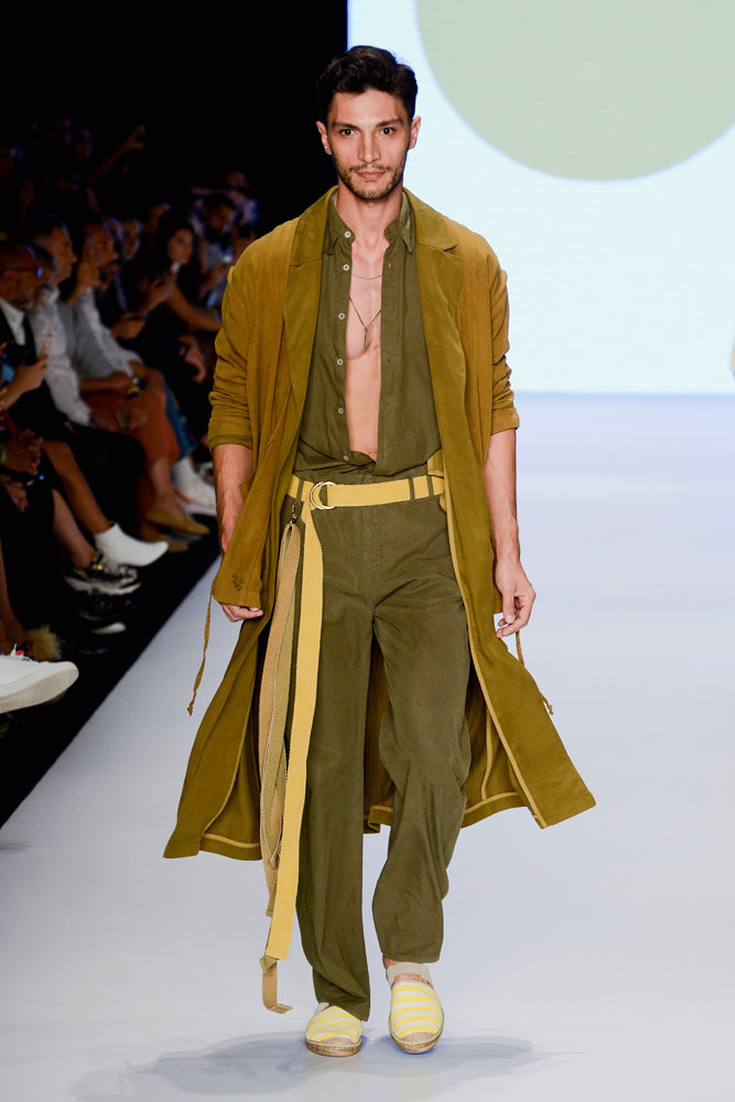 GİRAY SEPİNDEN YALIN BİR KOLEKSİYON