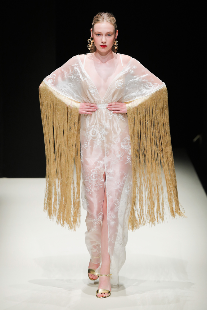 MELTEM ÖZBEK İLKBAHAR/YAZ 2019 KOLEKSİYONU