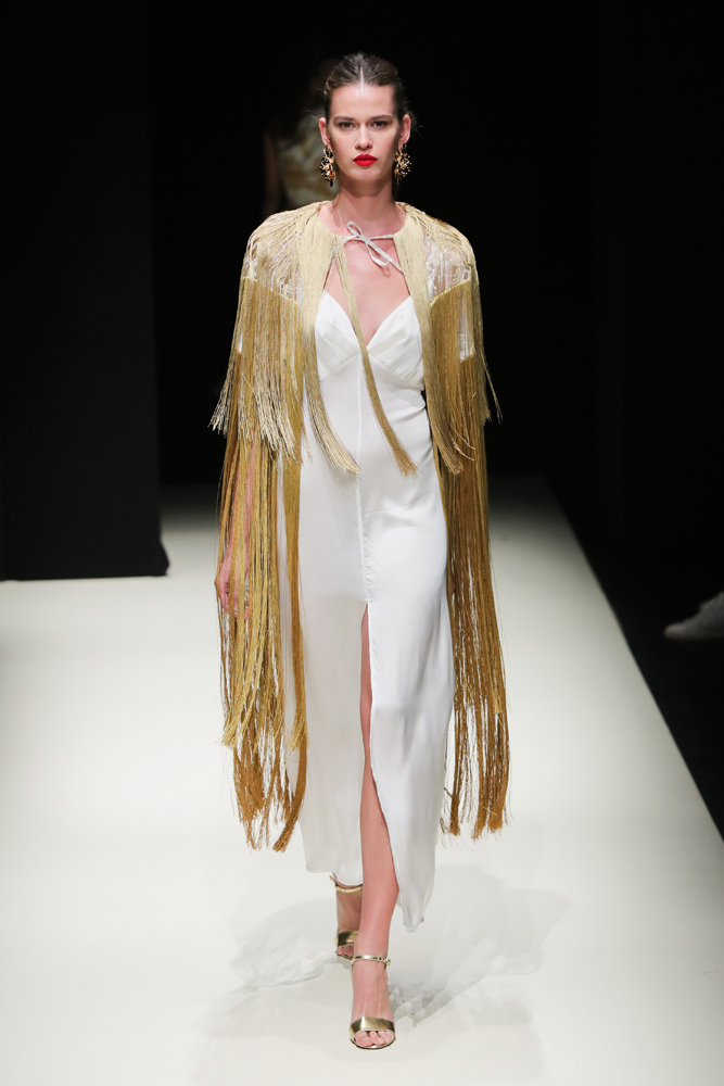 MELTEM ÖZBEK İLKBAHAR/YAZ 2019 KOLEKSİYONU