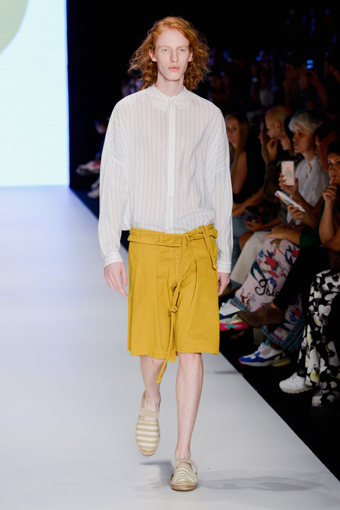 GİRAY SEPİNDEN YALIN BİR KOLEKSİYON