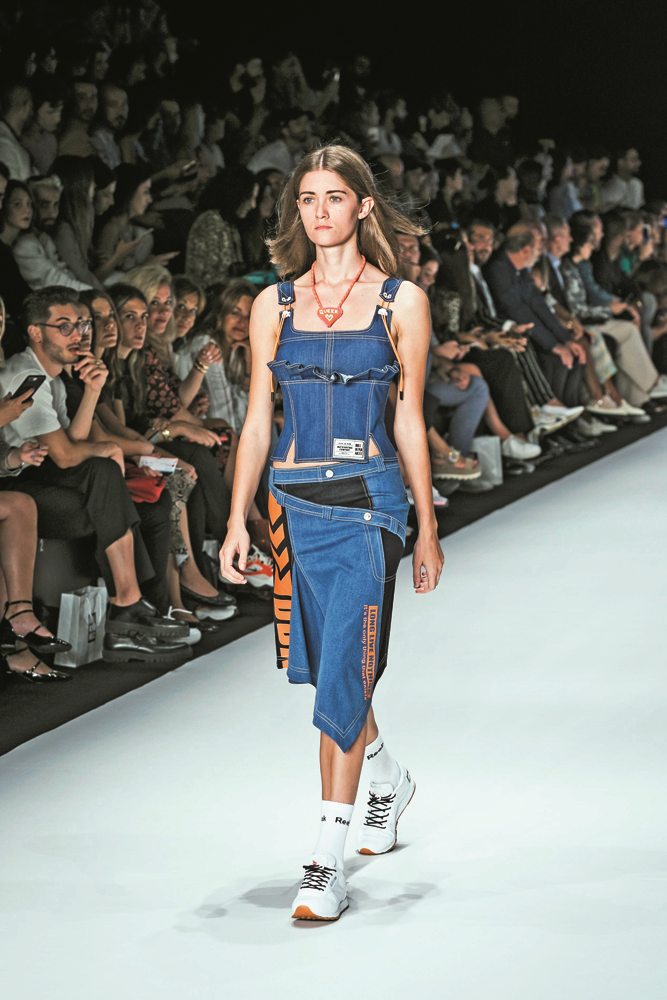 İLKBAHAR/YAZ 2019A İLK BAKIŞ