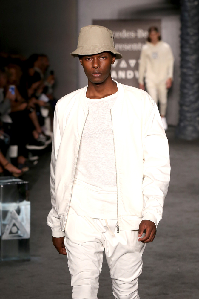 BRAND WHO "SUNSEEKER" KOLEKSİYONU 