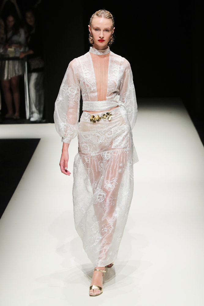 MELTEM ÖZBEK İLKBAHAR/YAZ 2019 KOLEKSİYONU