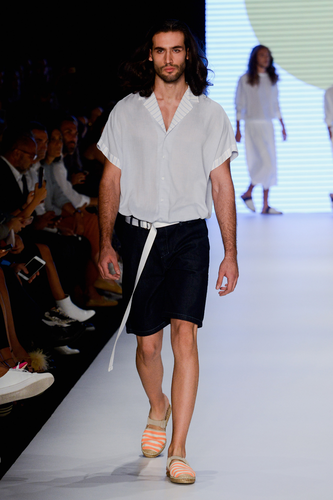 GİRAY SEPİNDEN YALIN BİR KOLEKSİYON