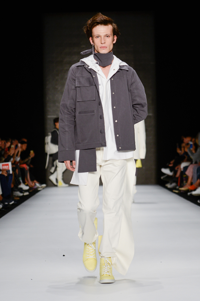 GENÇ YETENEKLERİN TASARIMLARI PODYUMDAYDI