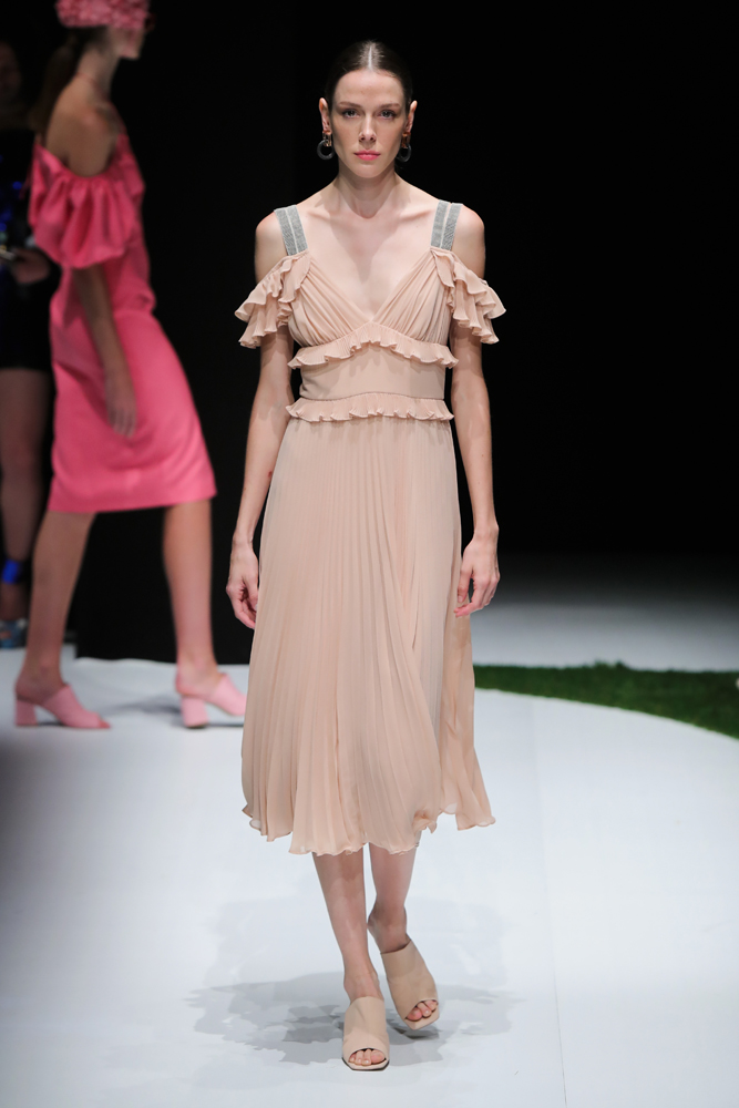 EXQUISEİN STİL SAHİBİ ŞEHİRLİ KADINLARI