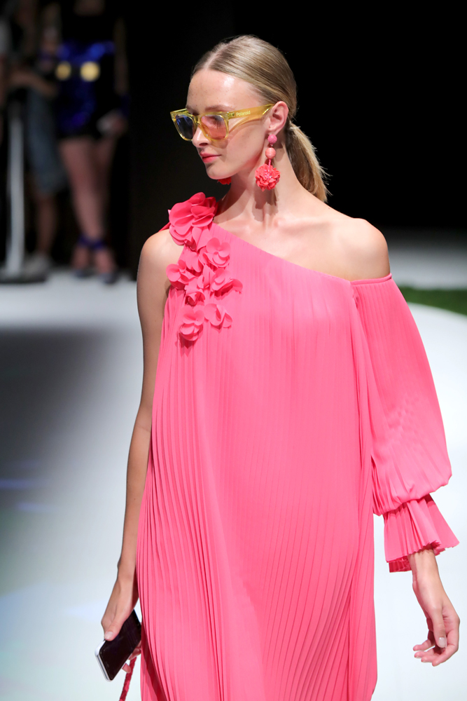 EXQUISEİN STİL SAHİBİ ŞEHİRLİ KADINLARI