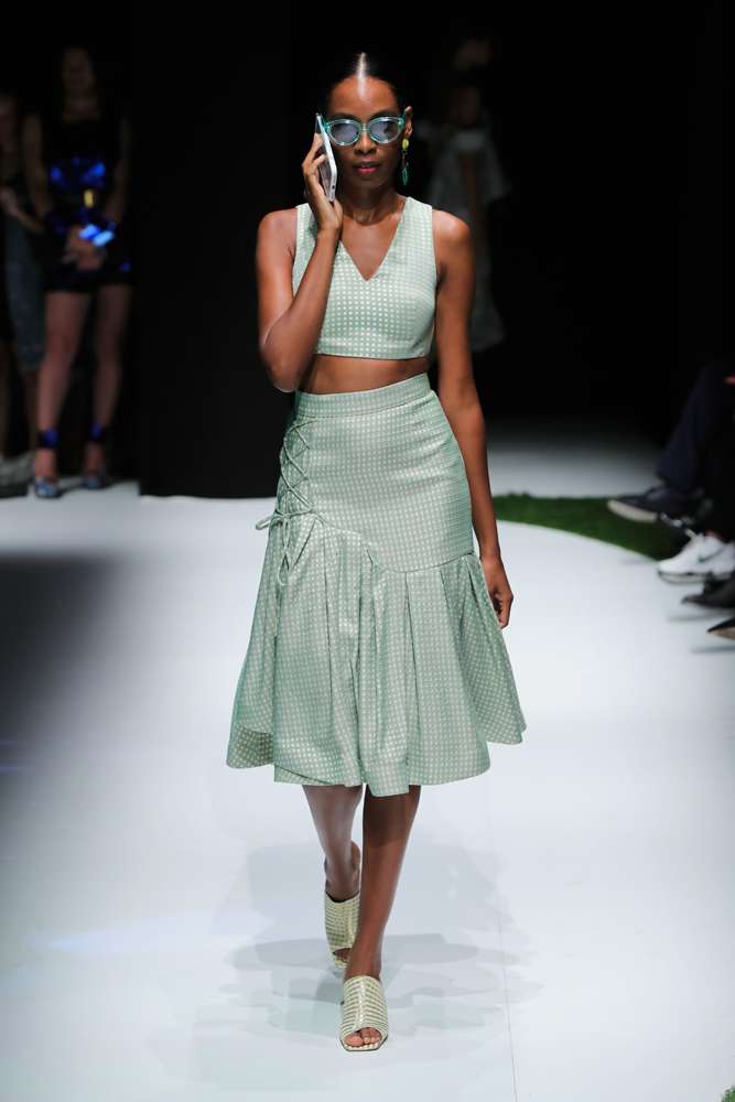 EXQUISEİN STİL SAHİBİ ŞEHİRLİ KADINLARI