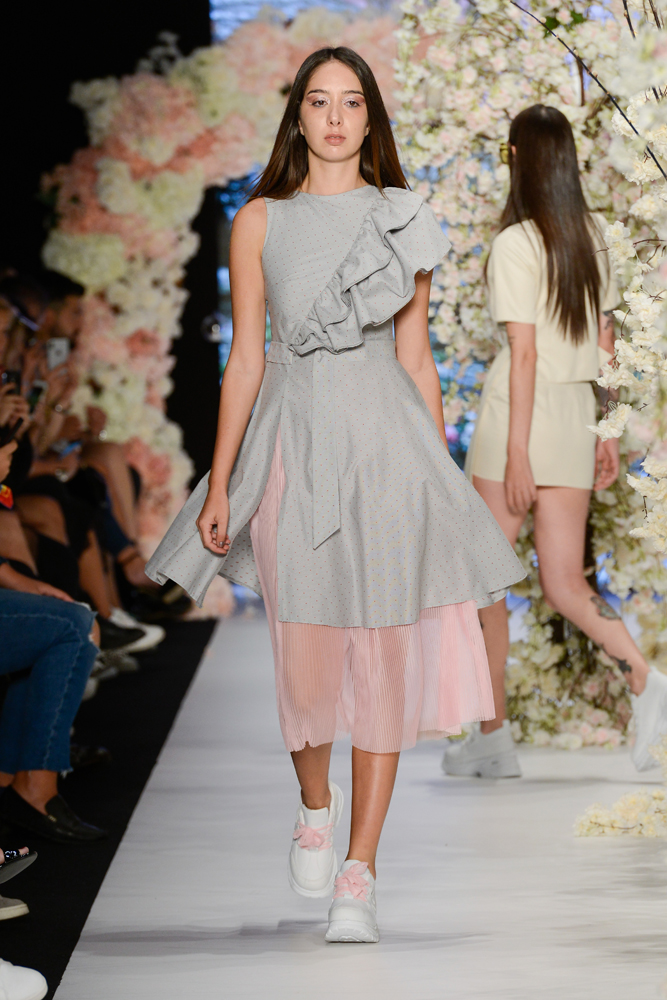 MERT ERKAN DEFİLESİ