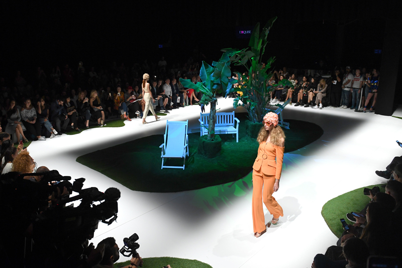 EXQUISEİN STİL SAHİBİ ŞEHİRLİ KADINLARI