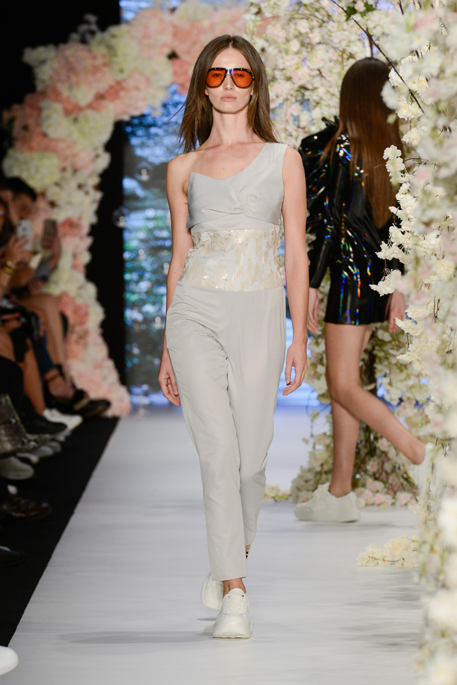 MERT ERKAN DEFİLESİ