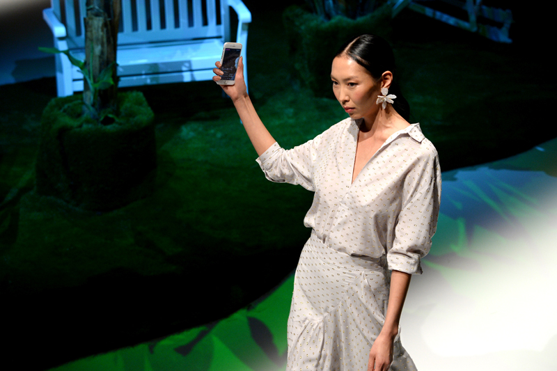 EXQUISEİN STİL SAHİBİ ŞEHİRLİ KADINLARI