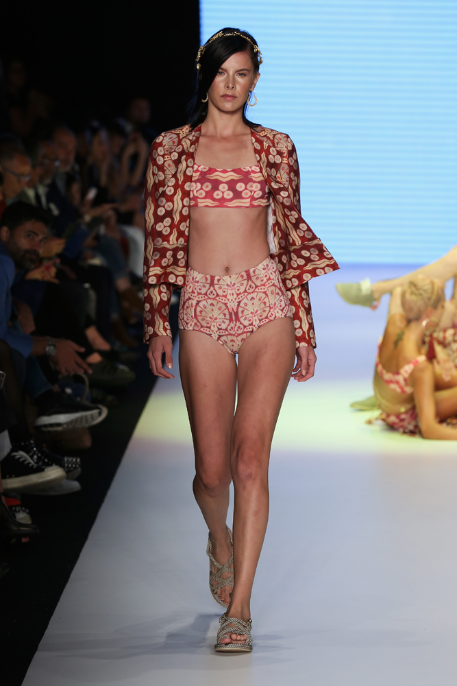 ÇİĞDEM AKININ YENİ MARKASI CHA