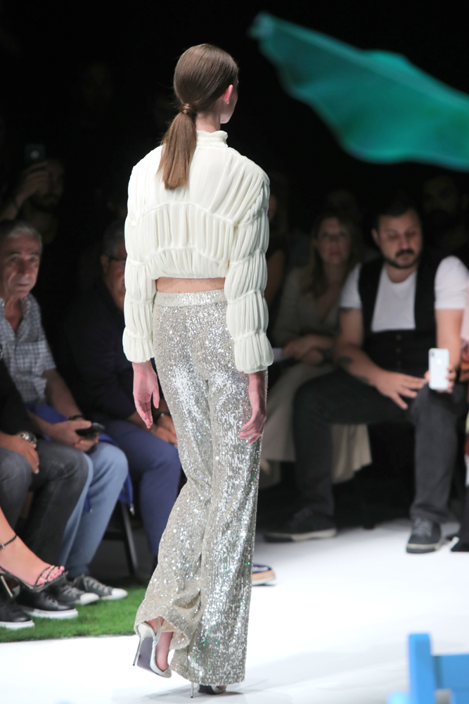 EXQUISEİN STİL SAHİBİ ŞEHİRLİ KADINLARI