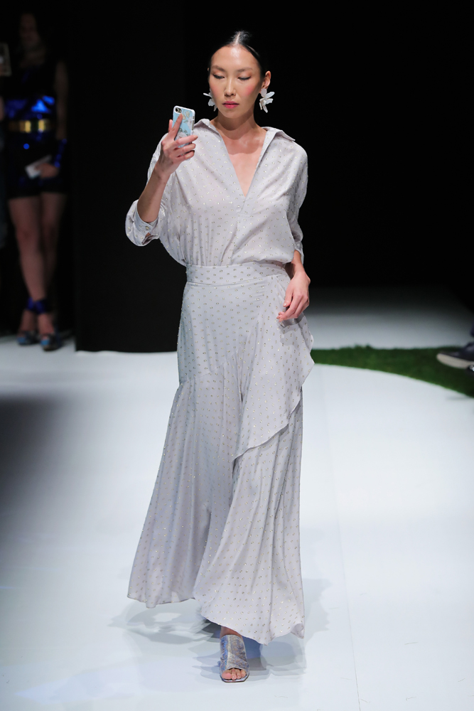 EXQUISEİN STİL SAHİBİ ŞEHİRLİ KADINLARI