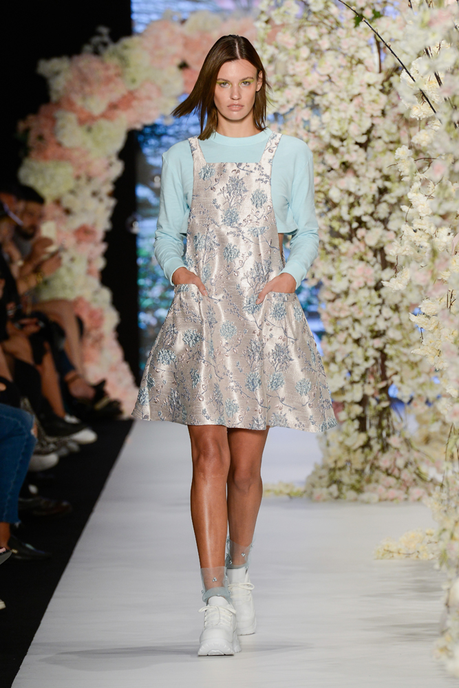 MERT ERKAN DEFİLESİ