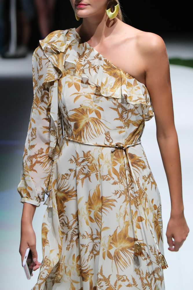 EXQUISEİN STİL SAHİBİ ŞEHİRLİ KADINLARI