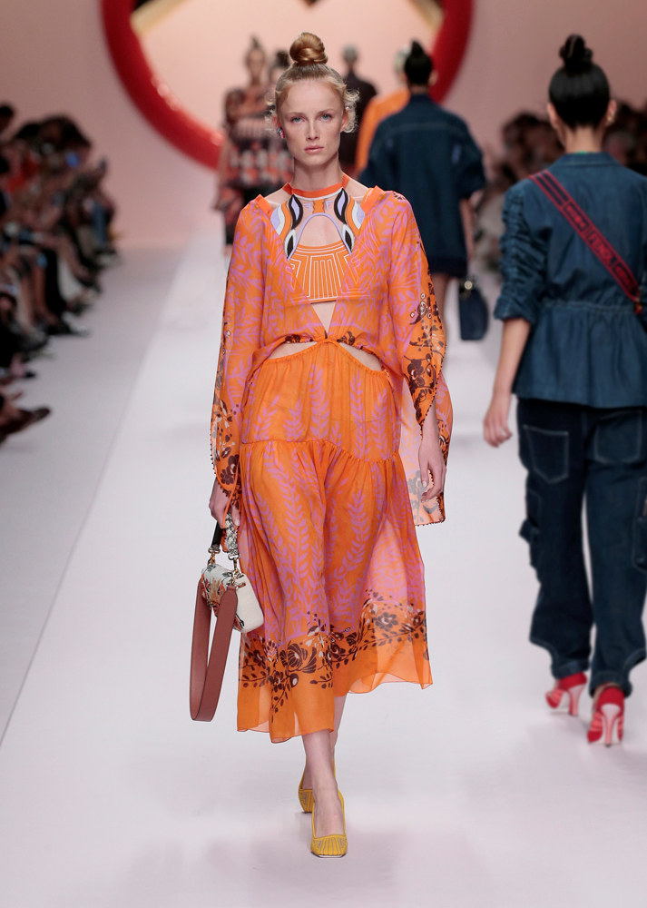 FENDI İLKBAHAR/YAZ 2019 KOLEKSİYONU