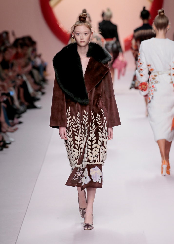 FENDI İLKBAHAR/YAZ 2019 KOLEKSİYONU