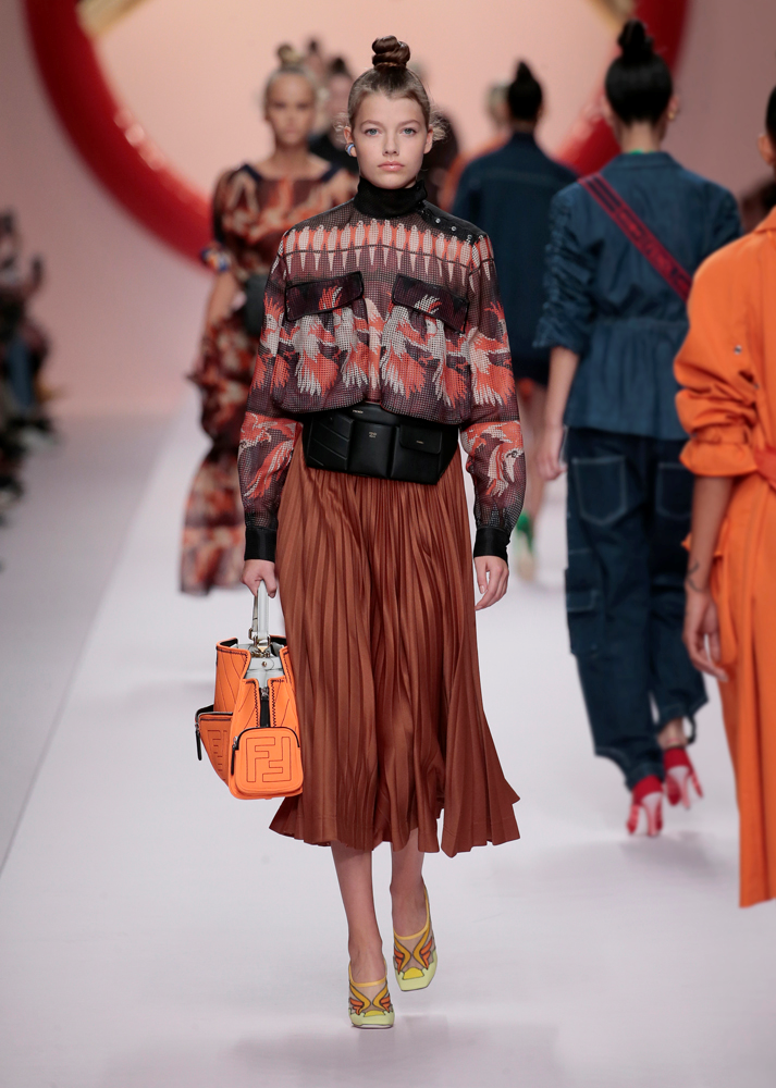 FENDI İLKBAHAR/YAZ 2019 KOLEKSİYONU