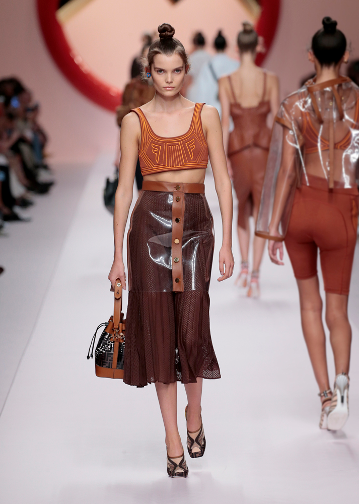FENDI İLKBAHAR/YAZ 2019 KOLEKSİYONU