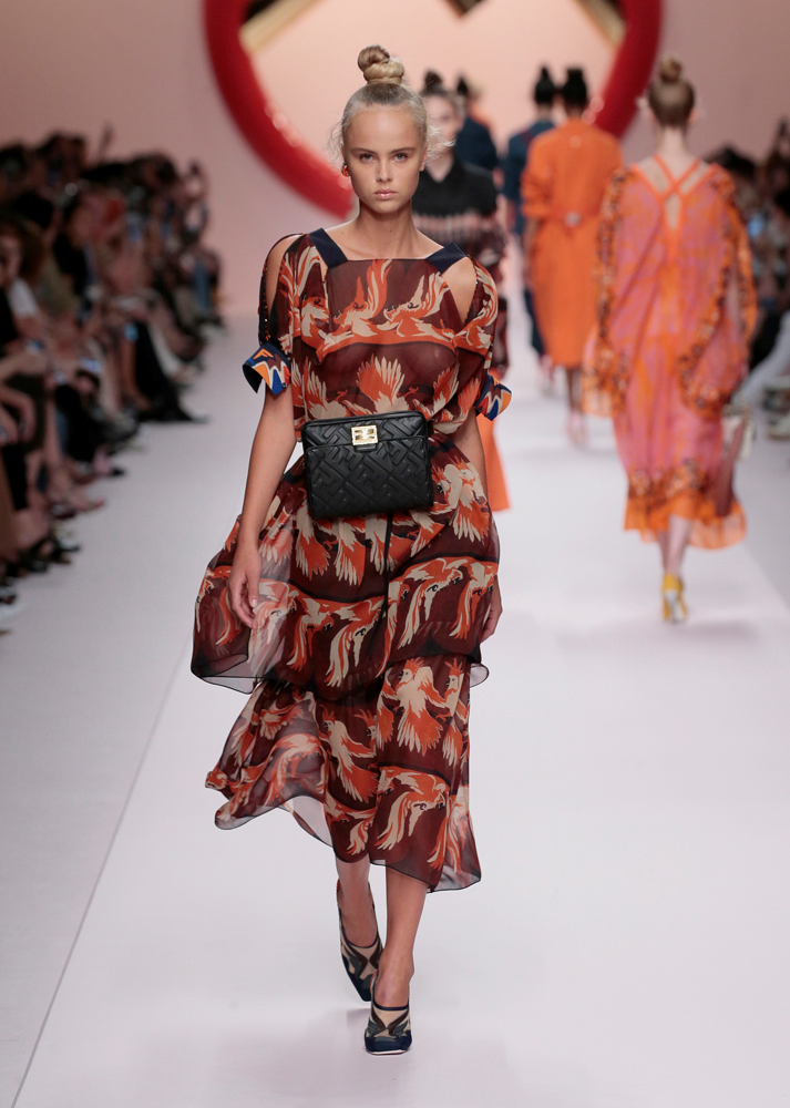 FENDI İLKBAHAR/YAZ 2019 KOLEKSİYONU