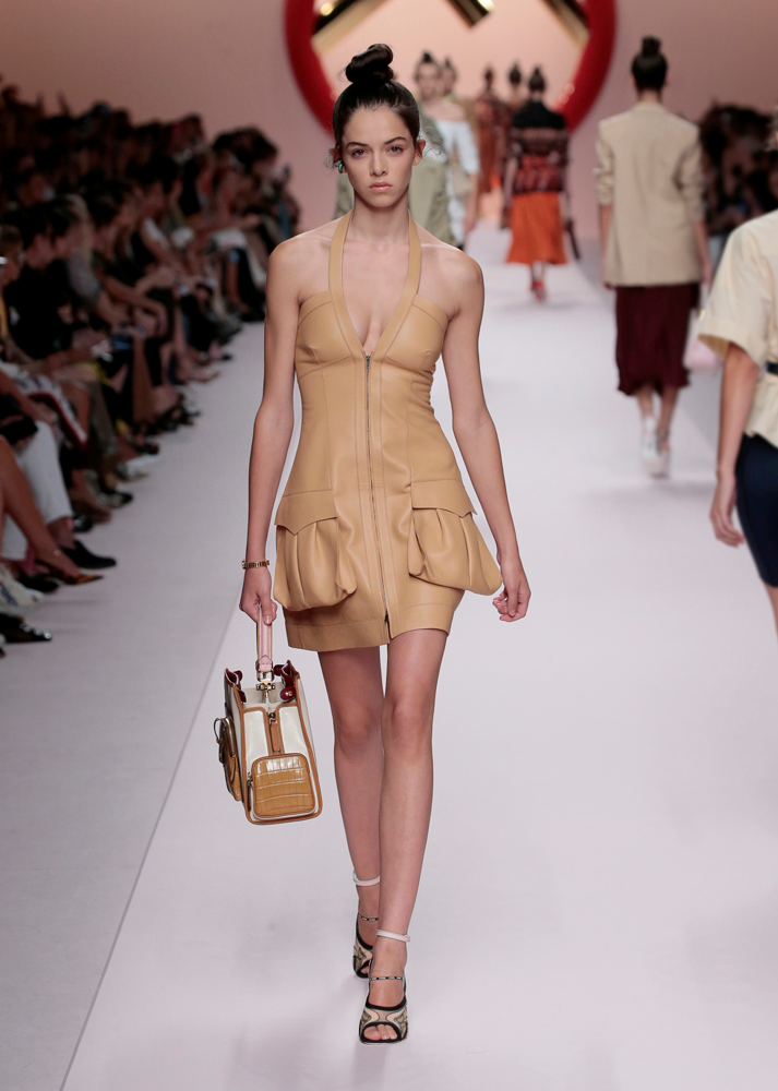 FENDI İLKBAHAR/YAZ 2019 KOLEKSİYONU