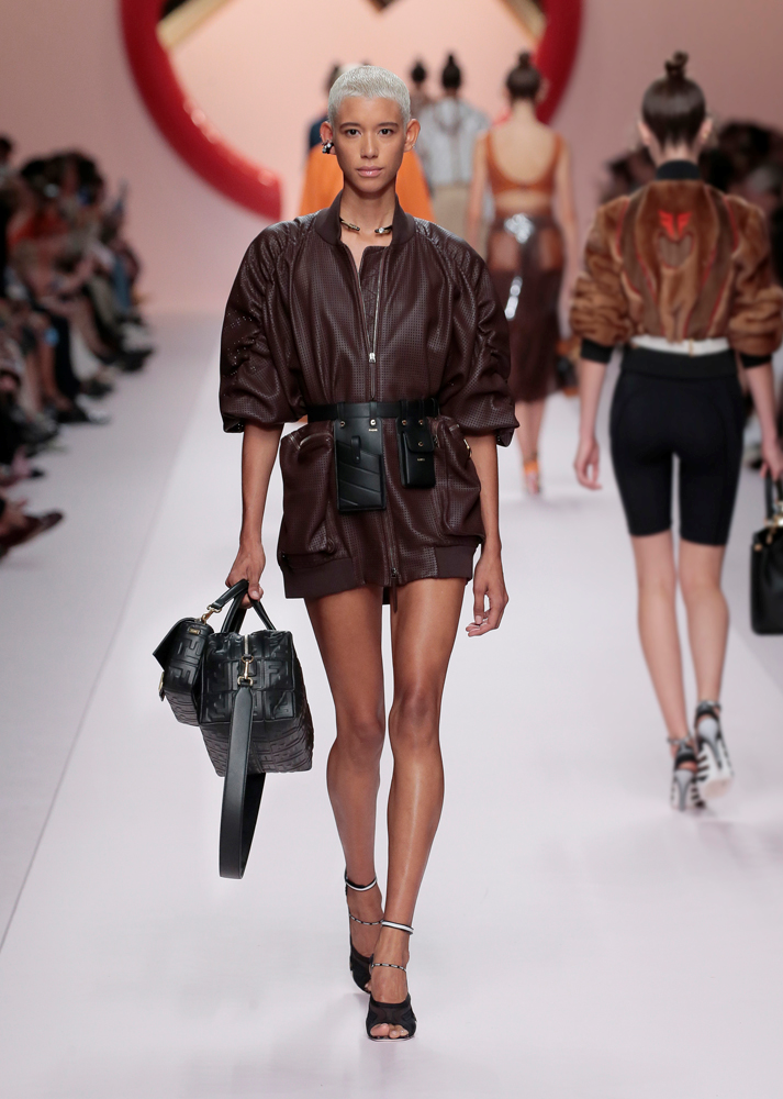 FENDI İLKBAHAR/YAZ 2019 KOLEKSİYONU