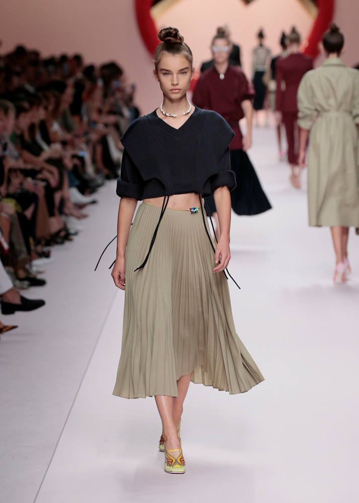 FENDI İLKBAHAR/YAZ 2019 KOLEKSİYONU