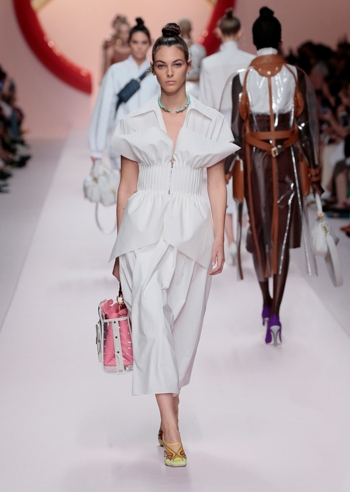 FENDI İLKBAHAR/YAZ 2019 KOLEKSİYONU