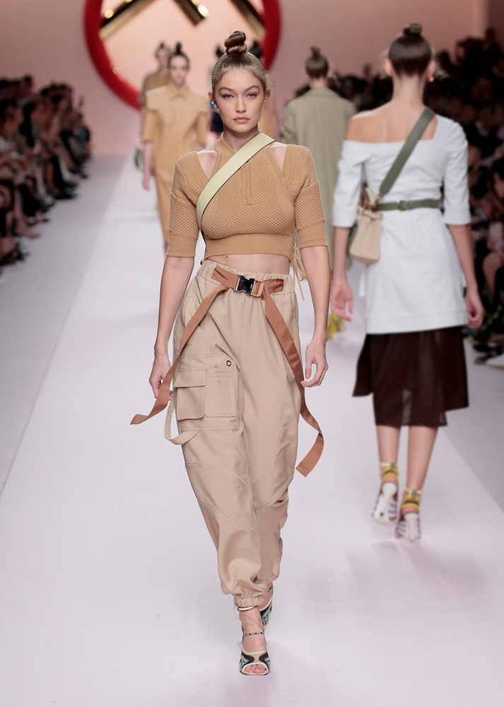 FENDI İLKBAHAR/YAZ 2019 KOLEKSİYONU