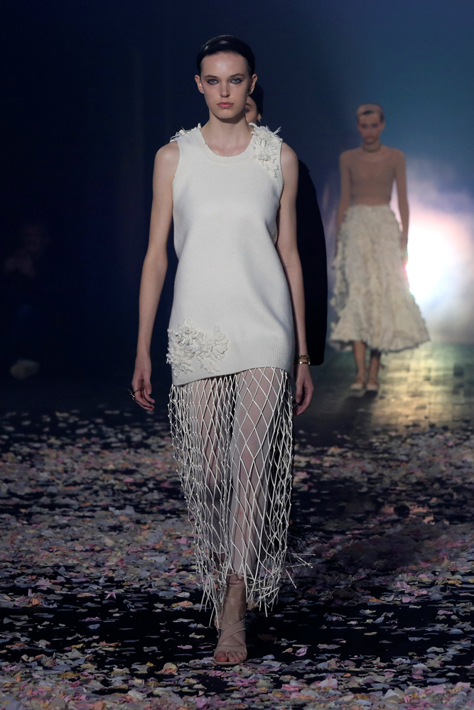 DIORDAN TEATRAL DEFİLE